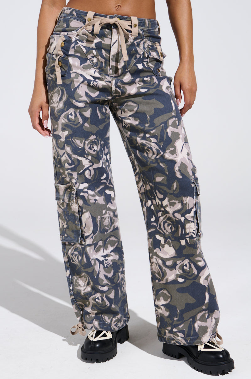 ON TOP OF IT WASHED CAMO JOGGER