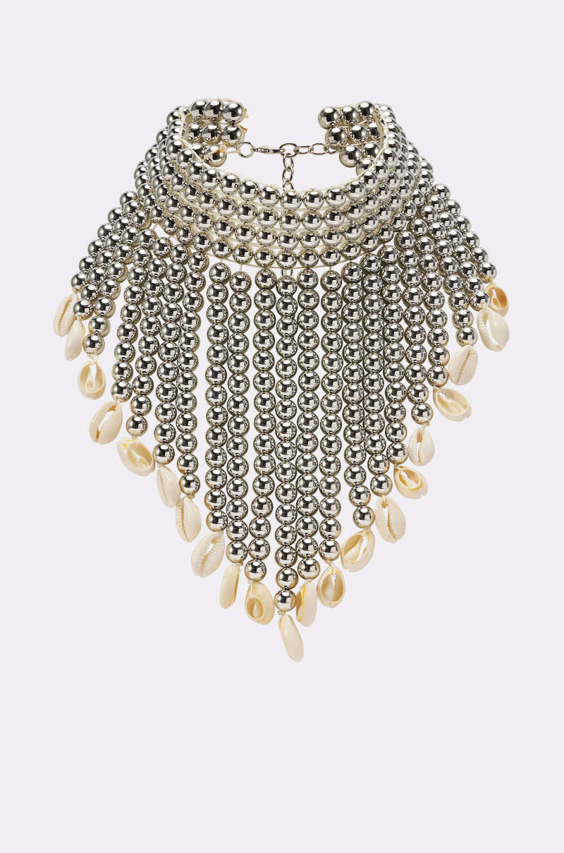 TOO CHIC SEASHELL NECKLACE