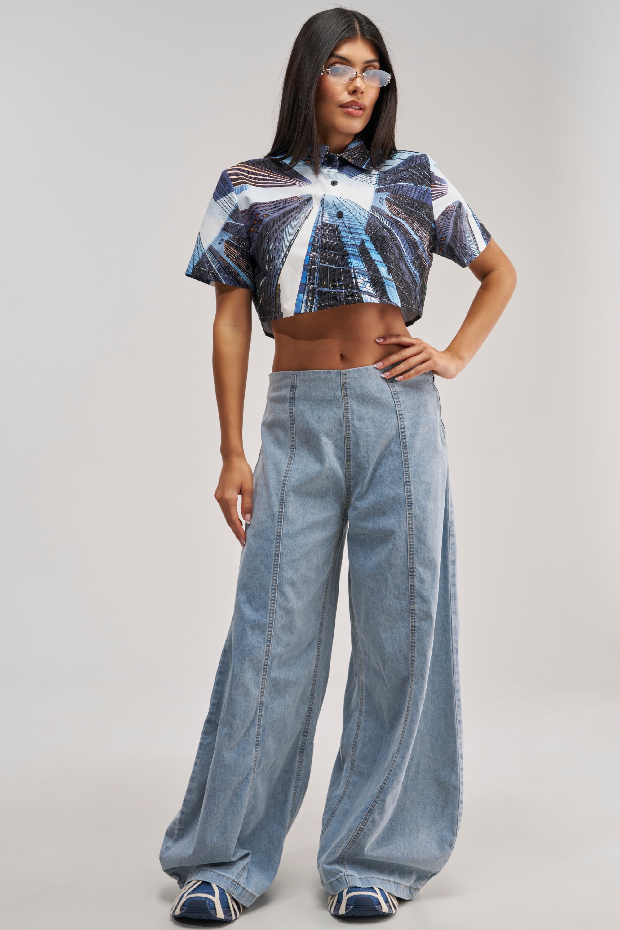 JUST IN TIME HIGH WAISTED RELAXED DENIM