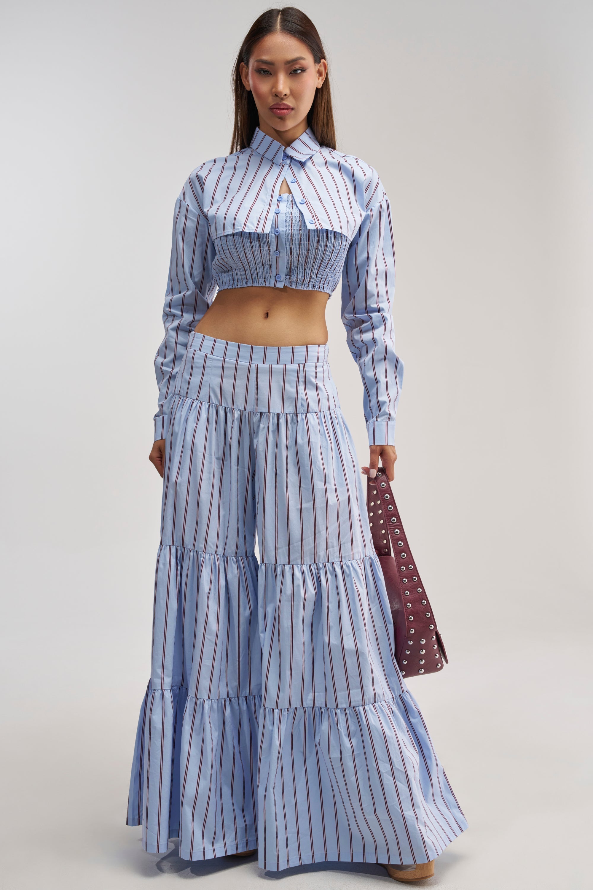 BUSINESS ONLY BUTTON DOWN IN LIGHT BLUE
