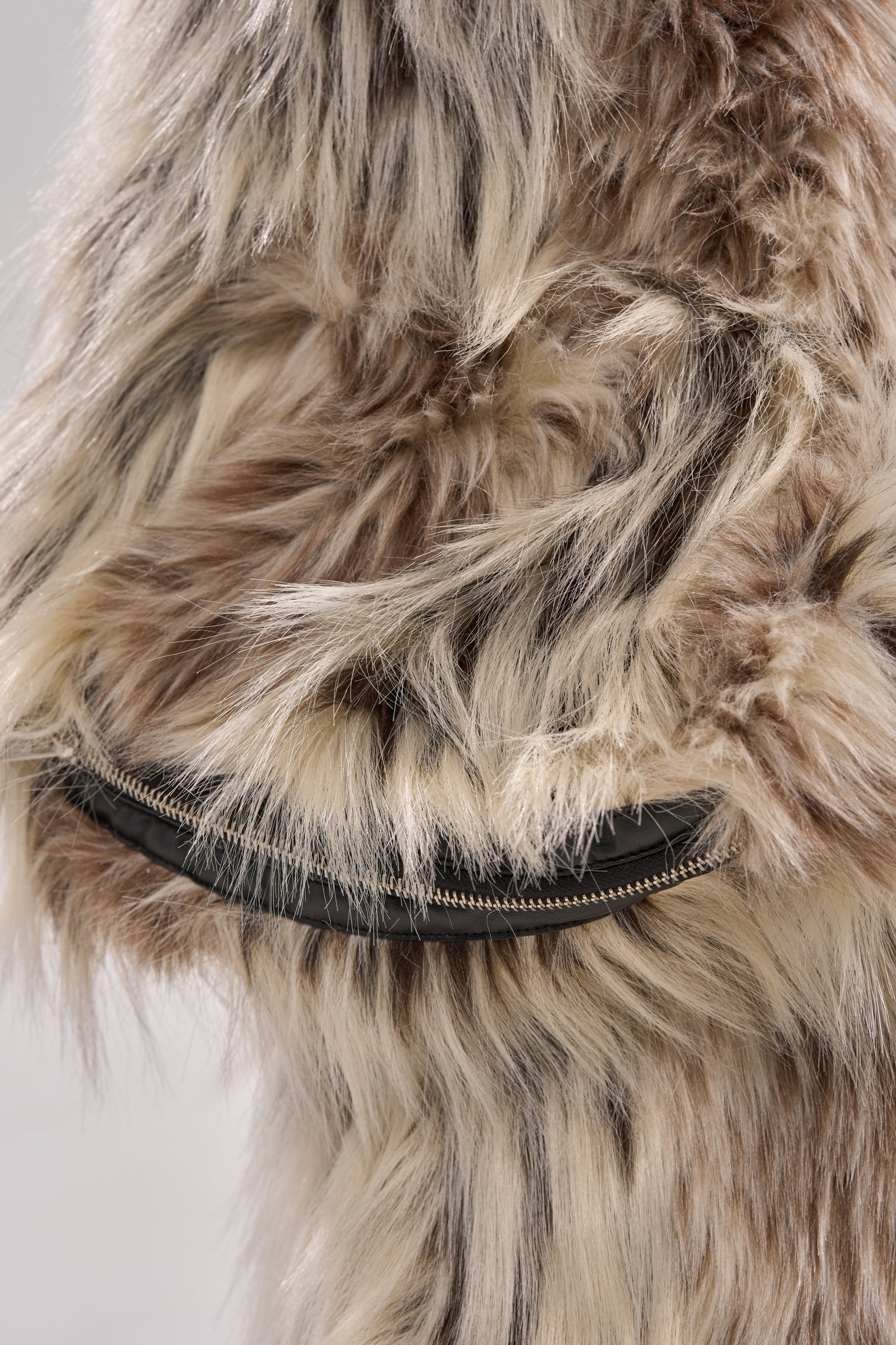 PARTICULAR TASTE FAUX FUR