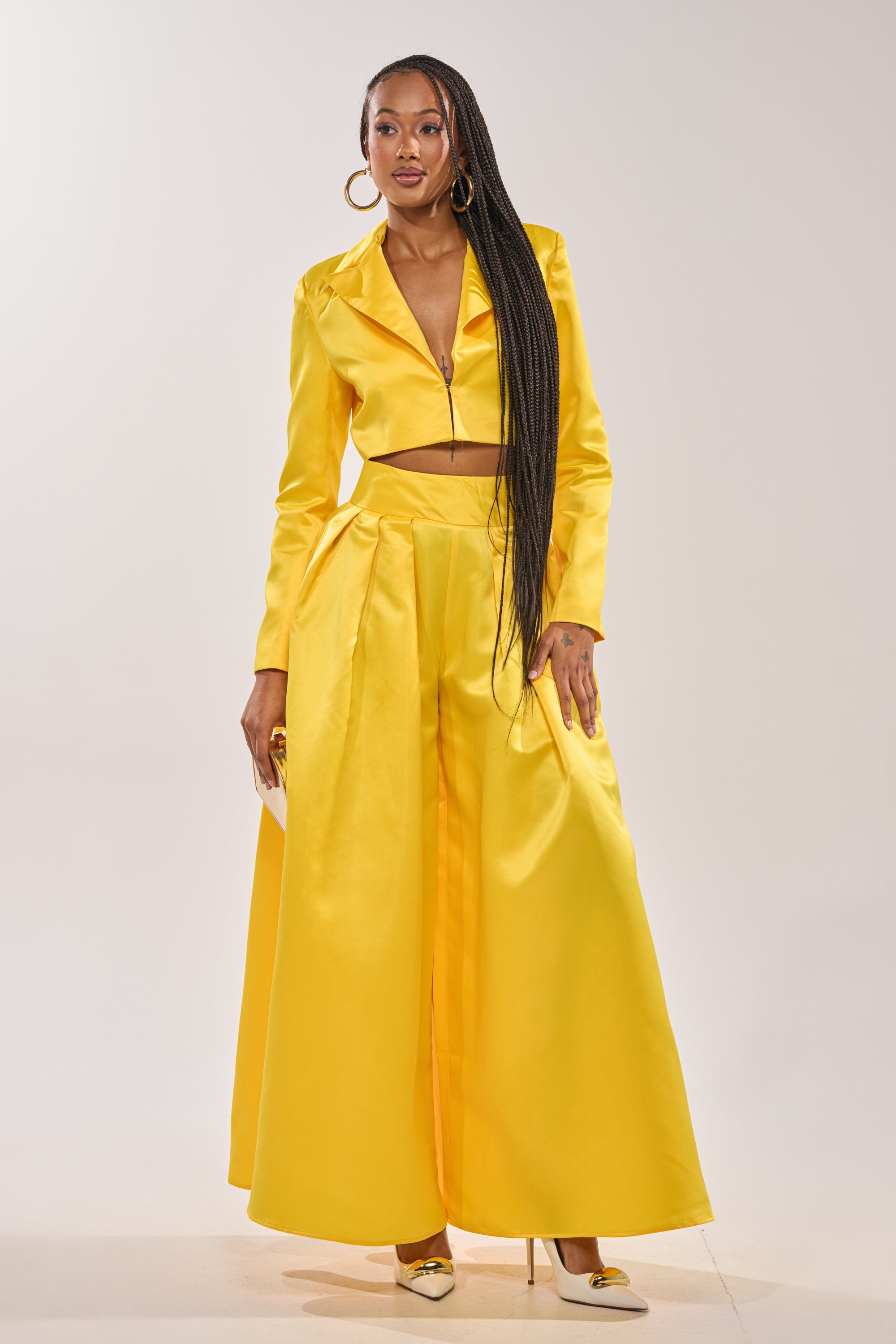 BLOOMING CROP SATIN BLAZER