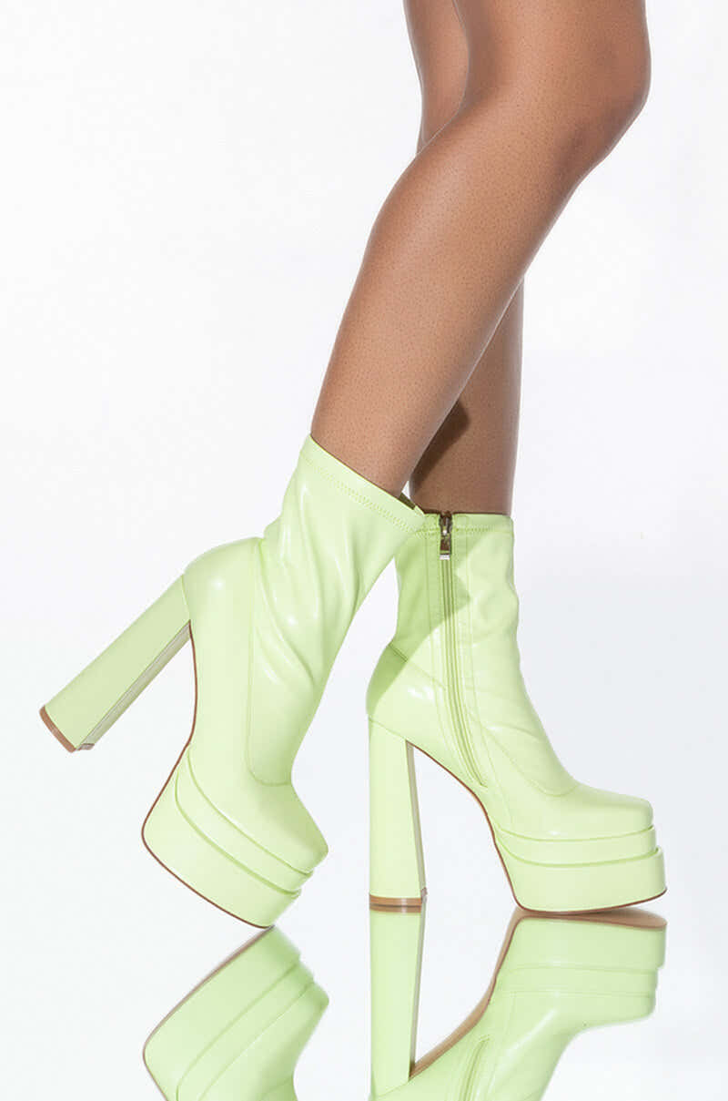 AZALEA WANG CAN'T TIE ME DOWN CHUNK BOOTIE IN LIME