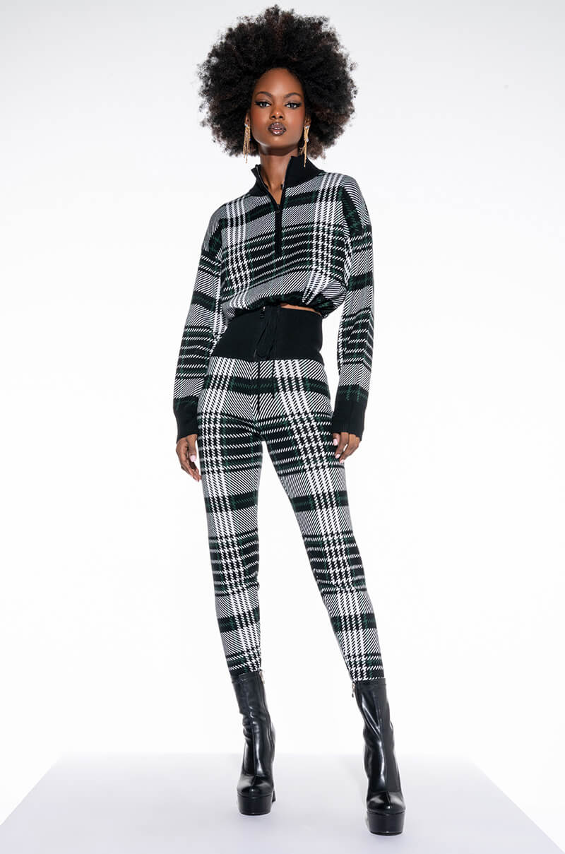 CHECKLIST PJ FRONT ZIP KNIT TOP