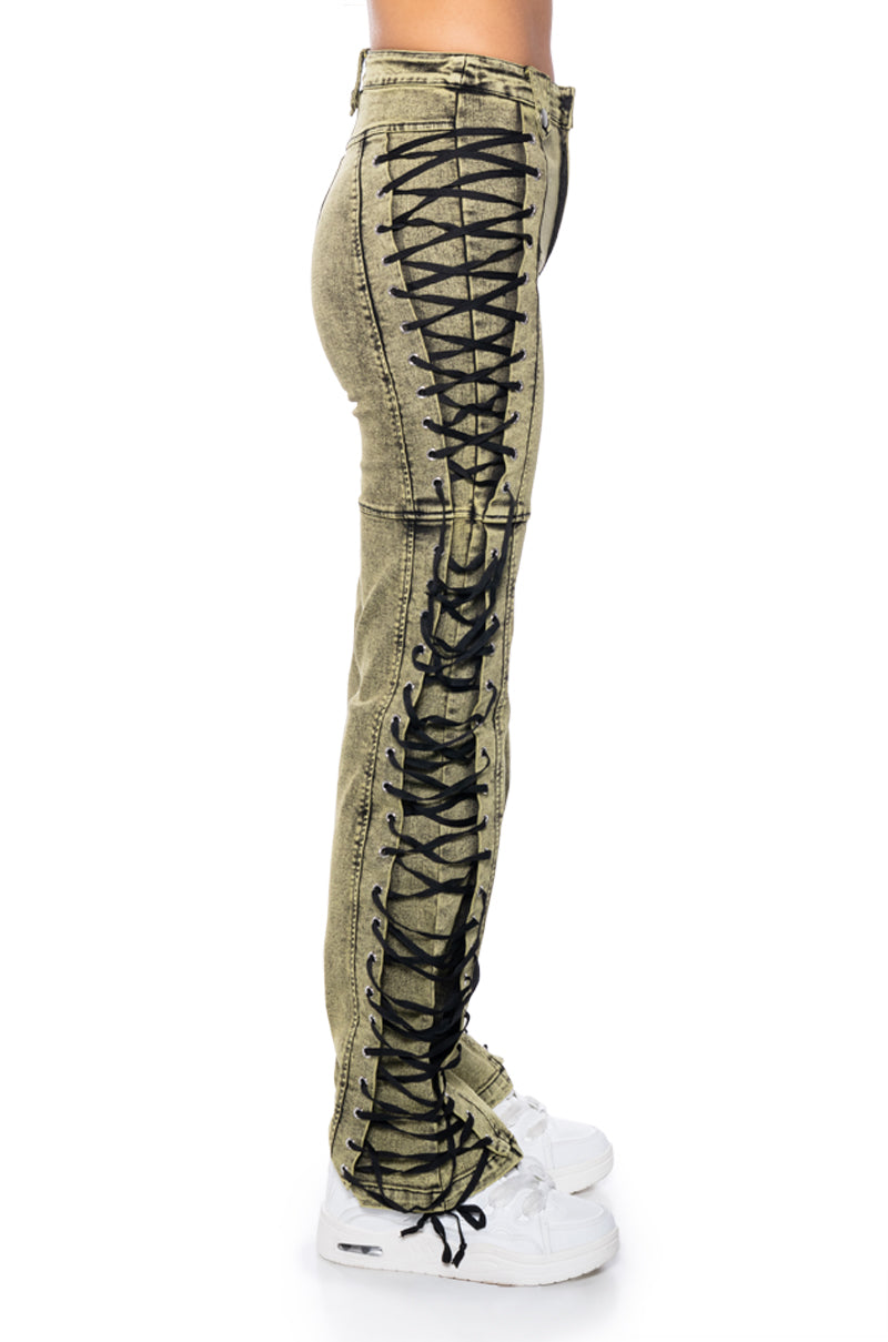 STAND OUT LACED UP JEANS